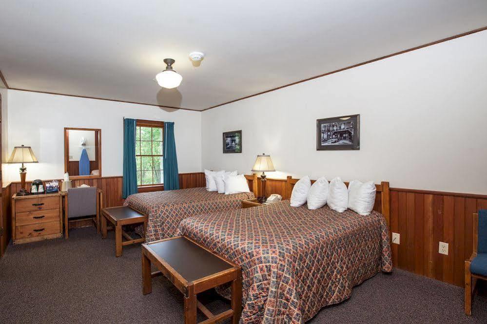 Motel Lake Mcdonald Уэст-Глейшер Экстерьер фото